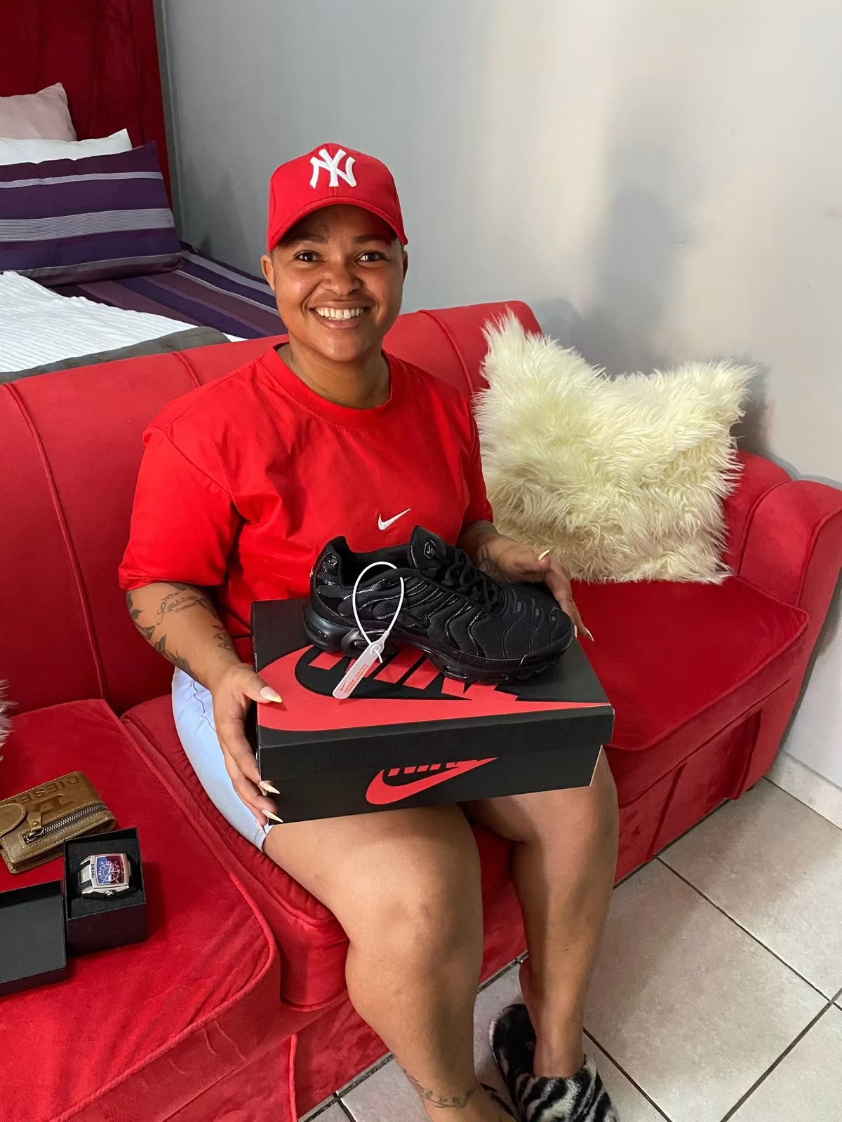 Tshidi packing customer orders